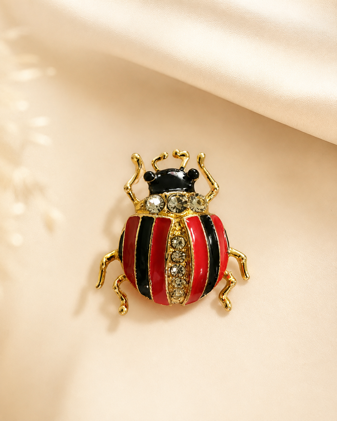 Pocket-Sized Sass Mini Ladybird Brooch – Gold-Tone Alloy Lapel Pin