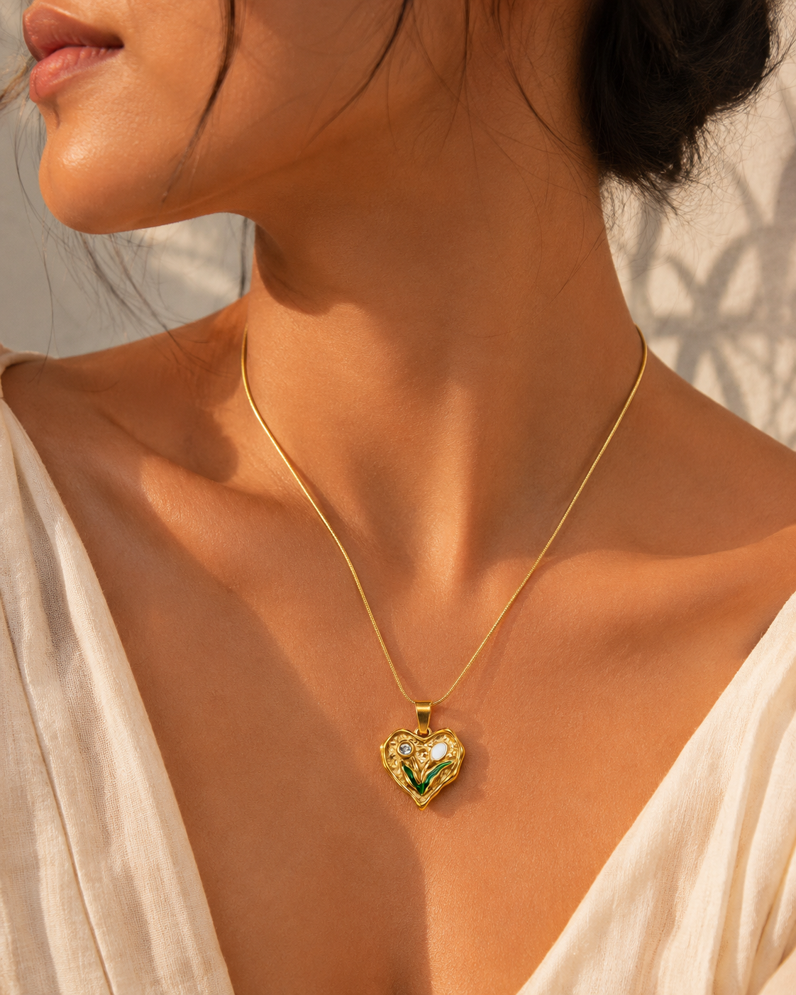 Soft Launch Lily Heart Snake Chain Necklace – 304 Stainless Steel Pendant & Chain | PVD Coated